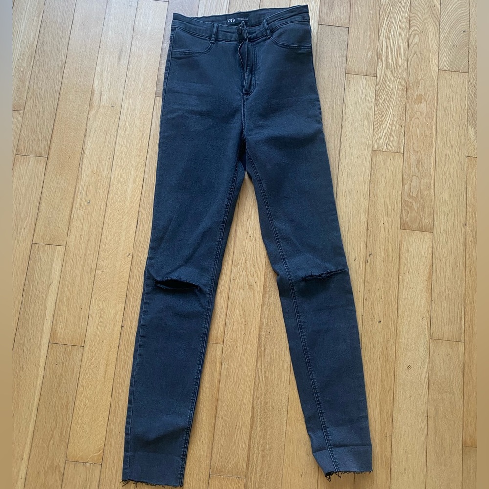 ZARA SKINNY JEANS US 4